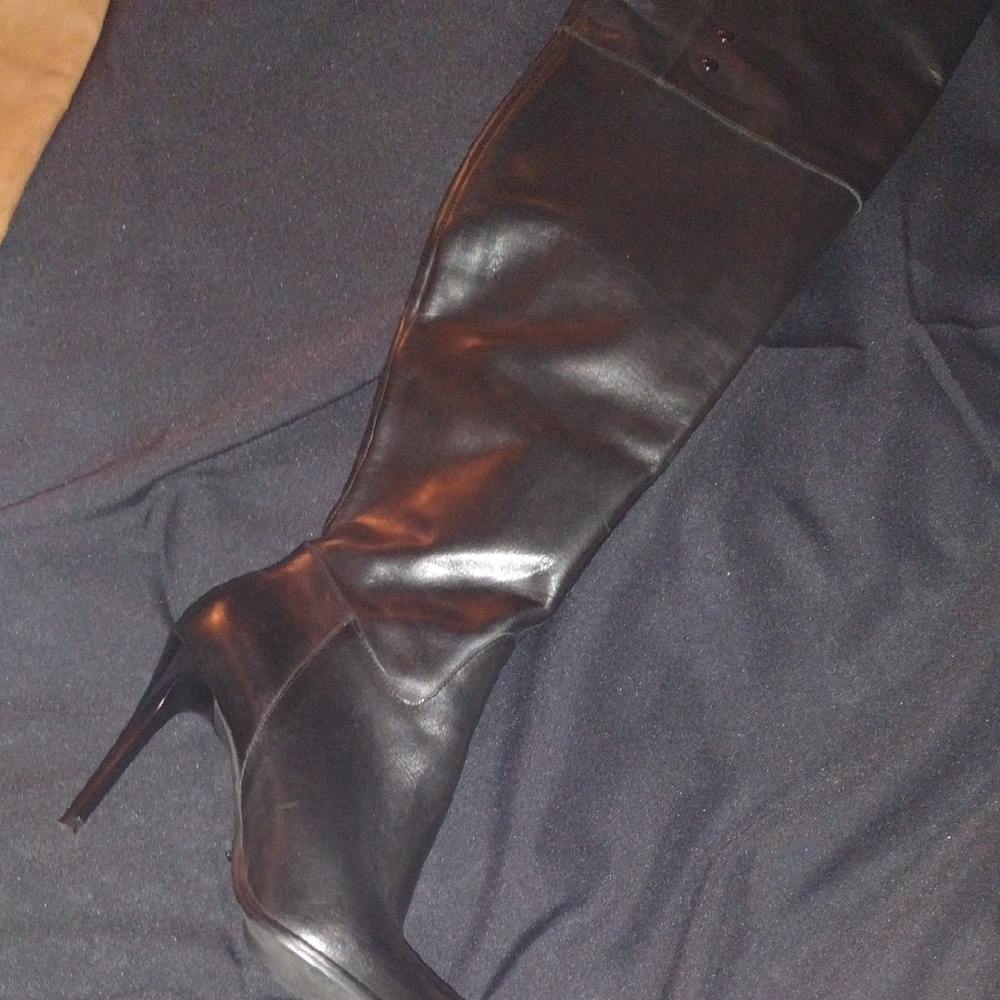 Denouee Women's Black Knee-High Boots